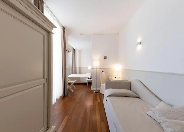 Miramare מלון 4*